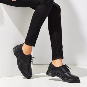 Dr Martens 1461 flat shoes in black mono